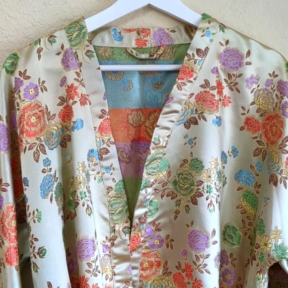 Metallic Jaquard Golden Roses Smoking Housecoat Robe OS - Picture 5 of 15